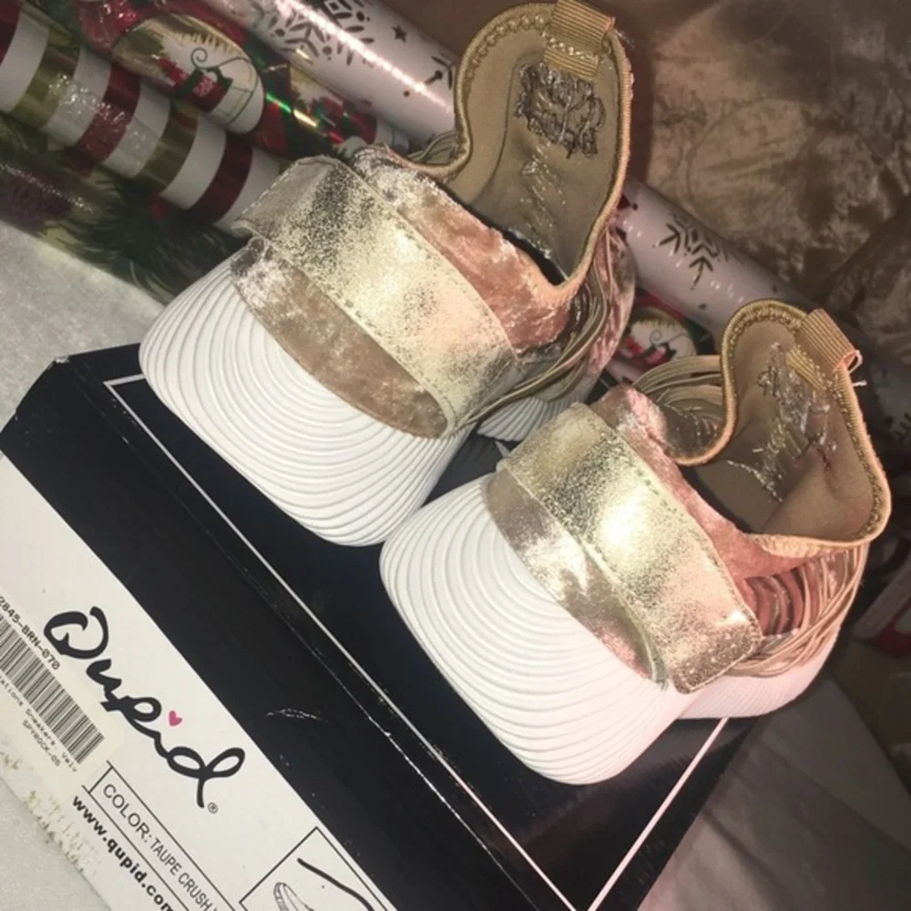 Monogram Velvet Fashionable Sneakers NWB - Picture 6 of 6